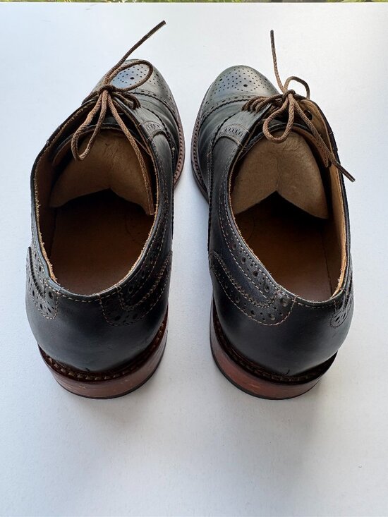 Like NEW Warfield & Grand Midway Cap Toe Wingtip Oxfords Men’s 9.5 Black Leather